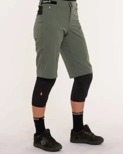 DHaRCO Bottoms*Womens Gravity Shorts | Gorilla Green