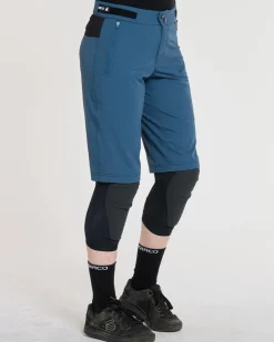DHaRCO Bottoms*Womens Gravity Shorts | Maverick