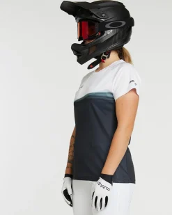 DHaRCO Tops*Womens Short Sleeve Jersey | BWS