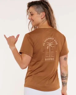 DHaRCO Tops*Womens Short Sleeve Tech Tee | Caramel