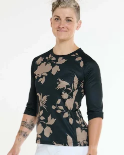 DHaRCO Tops*Womens 3/4 Sleeve Jersey | Louis