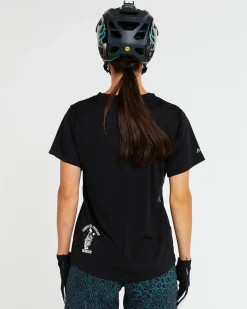 DHaRCO Tops*Womens Tech Tee | Dark Thrills