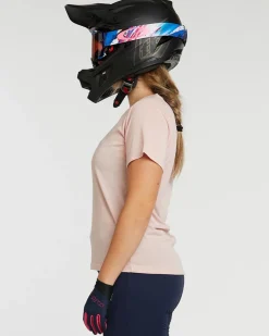 DHaRCO Tops*Womens Tech Tee | Rose