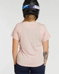 DHaRCO Tops*Womens Tech Tee | Rose